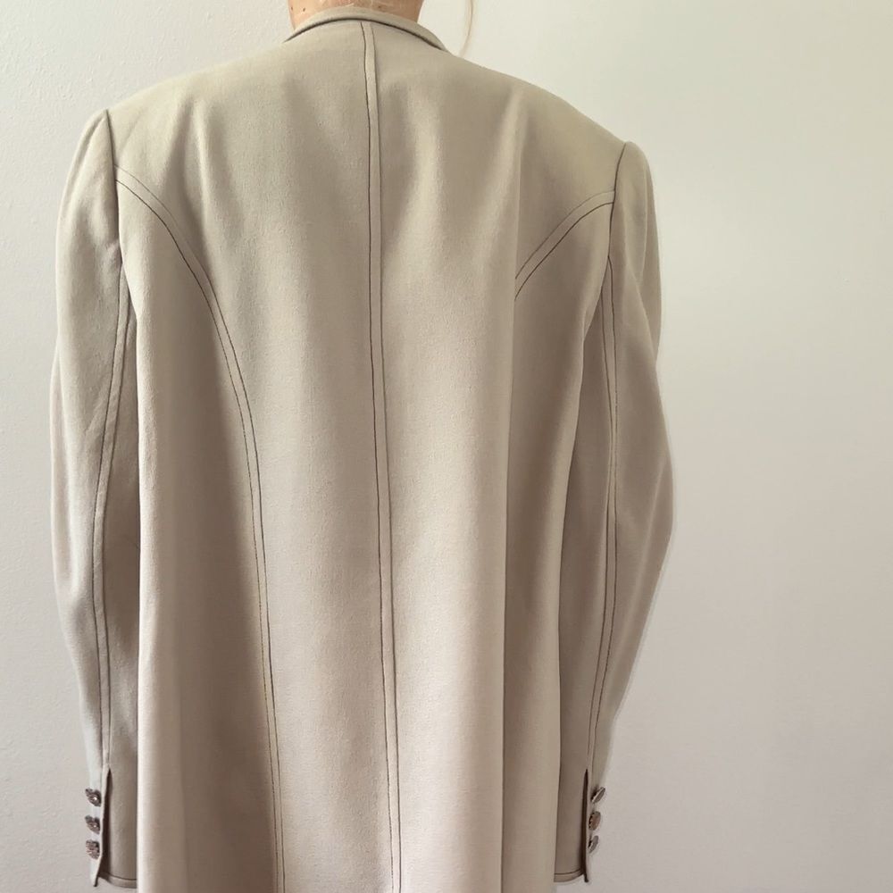 Leon Paul Tan and brown contrast Blazer ❤️ - Picture 8 of 8